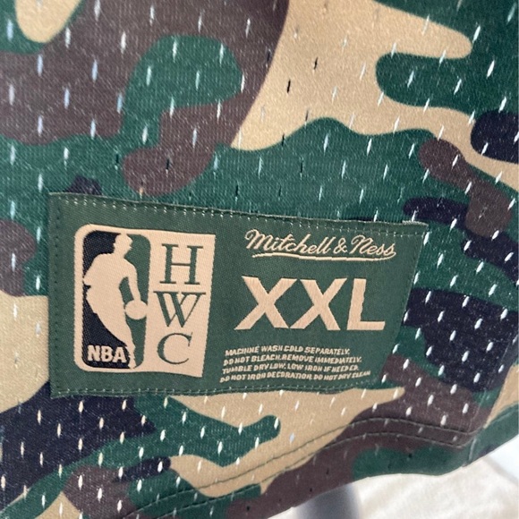 Golden State Warriors Mitchell and Ness Camo VNeck Jersey - Picture 6 of 8